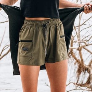 Beardedgoat Summit Short